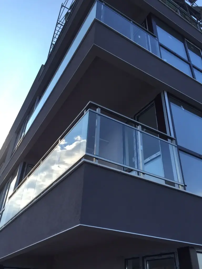 Glass_sistem_balustrade_aluminiu_26
