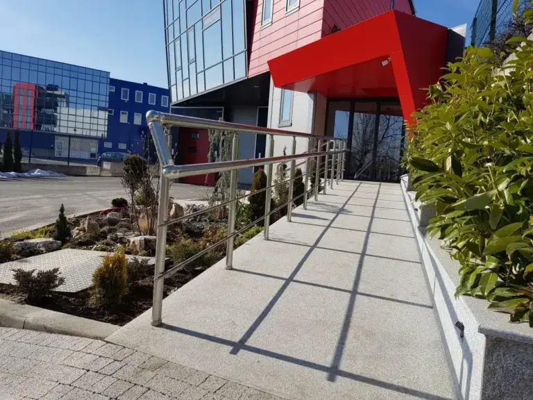 Glass_sistem_balustrade_aluminiu_3