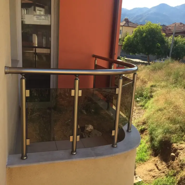 Glass_sistem_balustrade_aluminiu_34