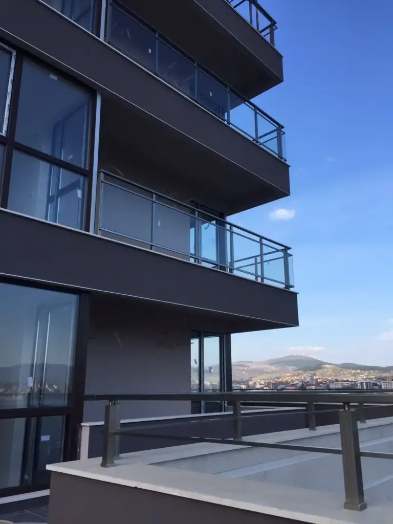 Glass_sistem_balustrade_aluminiu_37